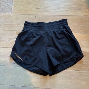 Lululemon hotty hot shorts 6